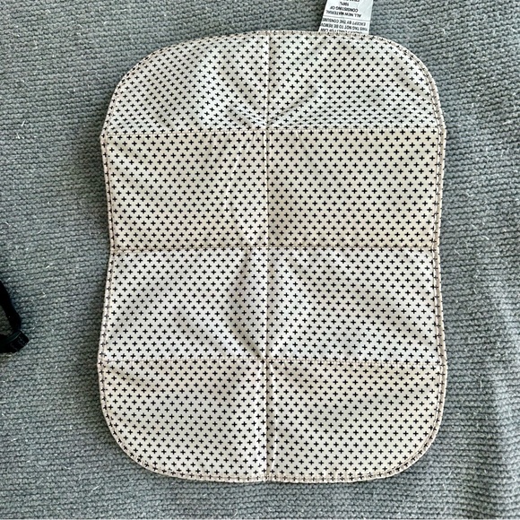 Pre Loved Petunia Pickle Bottom Meta Backpack - Black Matte Canvas - Picture 11 of 16